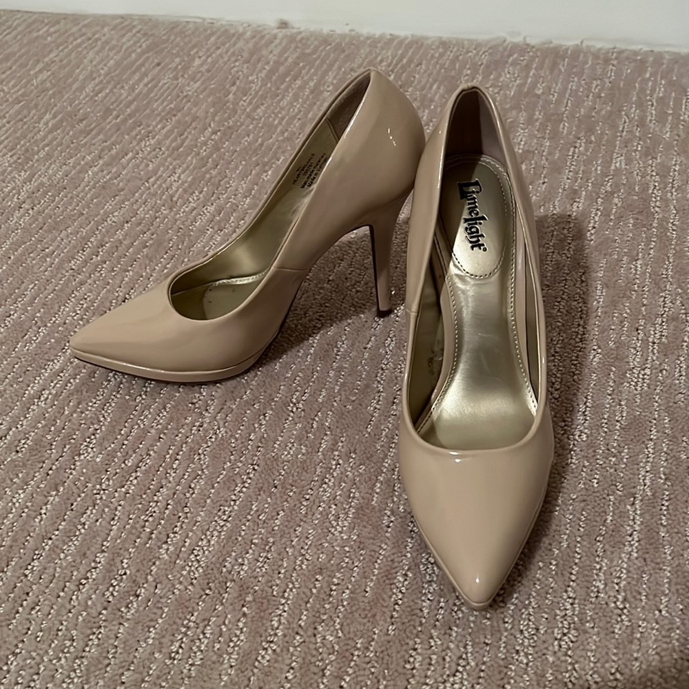 Limelight Nude Pumps